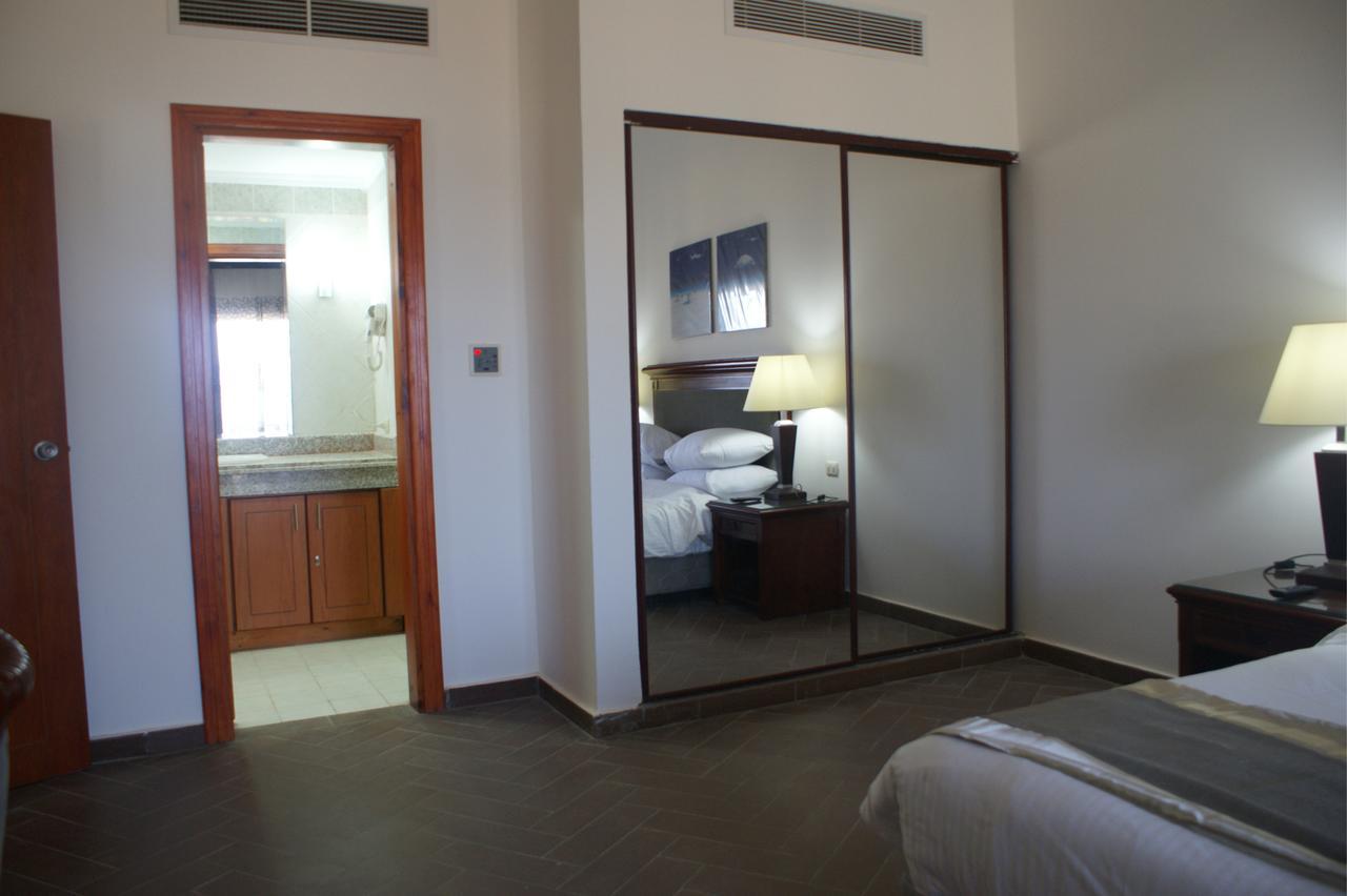 Savanna Empire Spa & Resort Ataqah Extérieur photo
