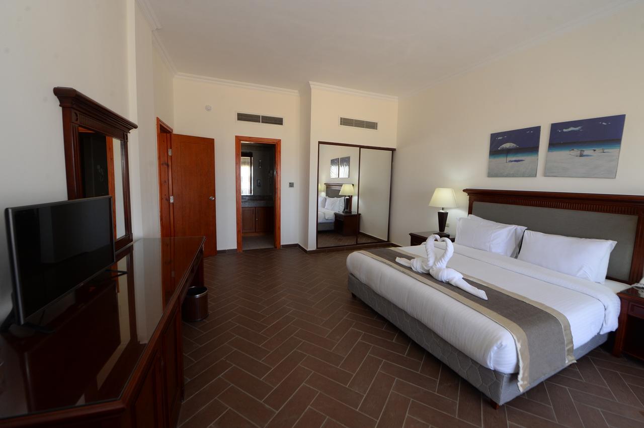 Savanna Empire Spa & Resort Ataqah Extérieur photo