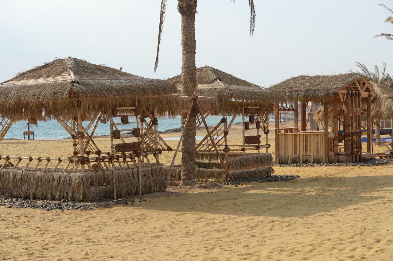 Savanna Empire Spa & Resort Ataqah Extérieur photo