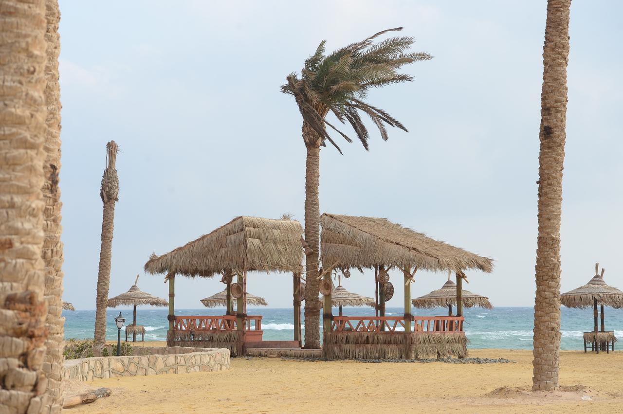 Savanna Empire Spa & Resort Ataqah Extérieur photo
